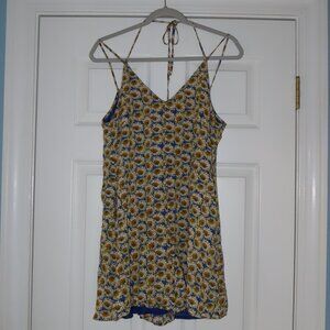 Umgee Daisy Printed Romper Pockets Floral Beach Barbeque Size M Sleeveless Twee